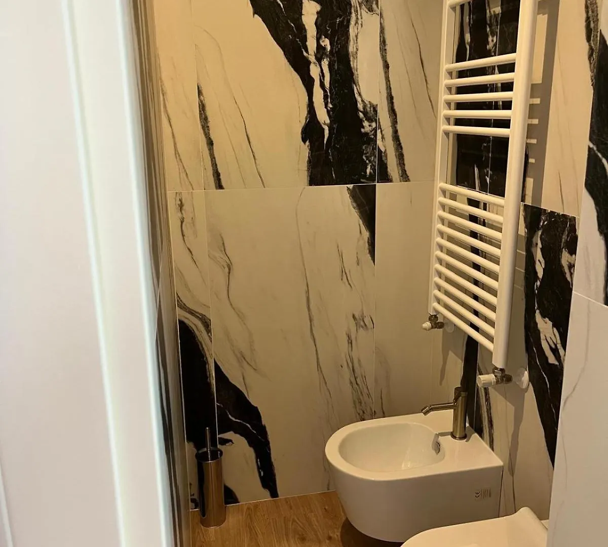 Sea Breeze Suites Livorno
