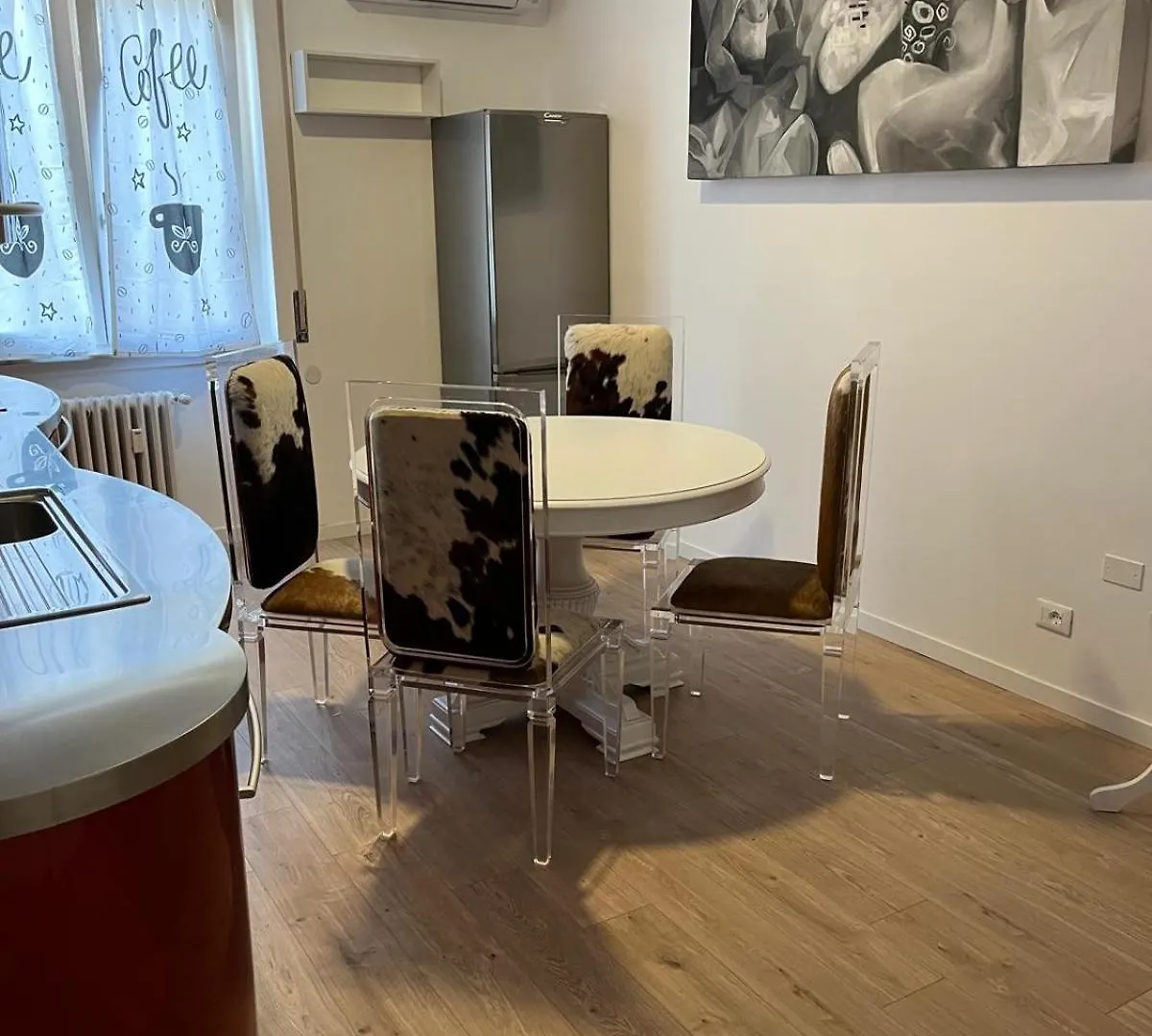 Sea Breeze Suites Livorno 0*,  Itália