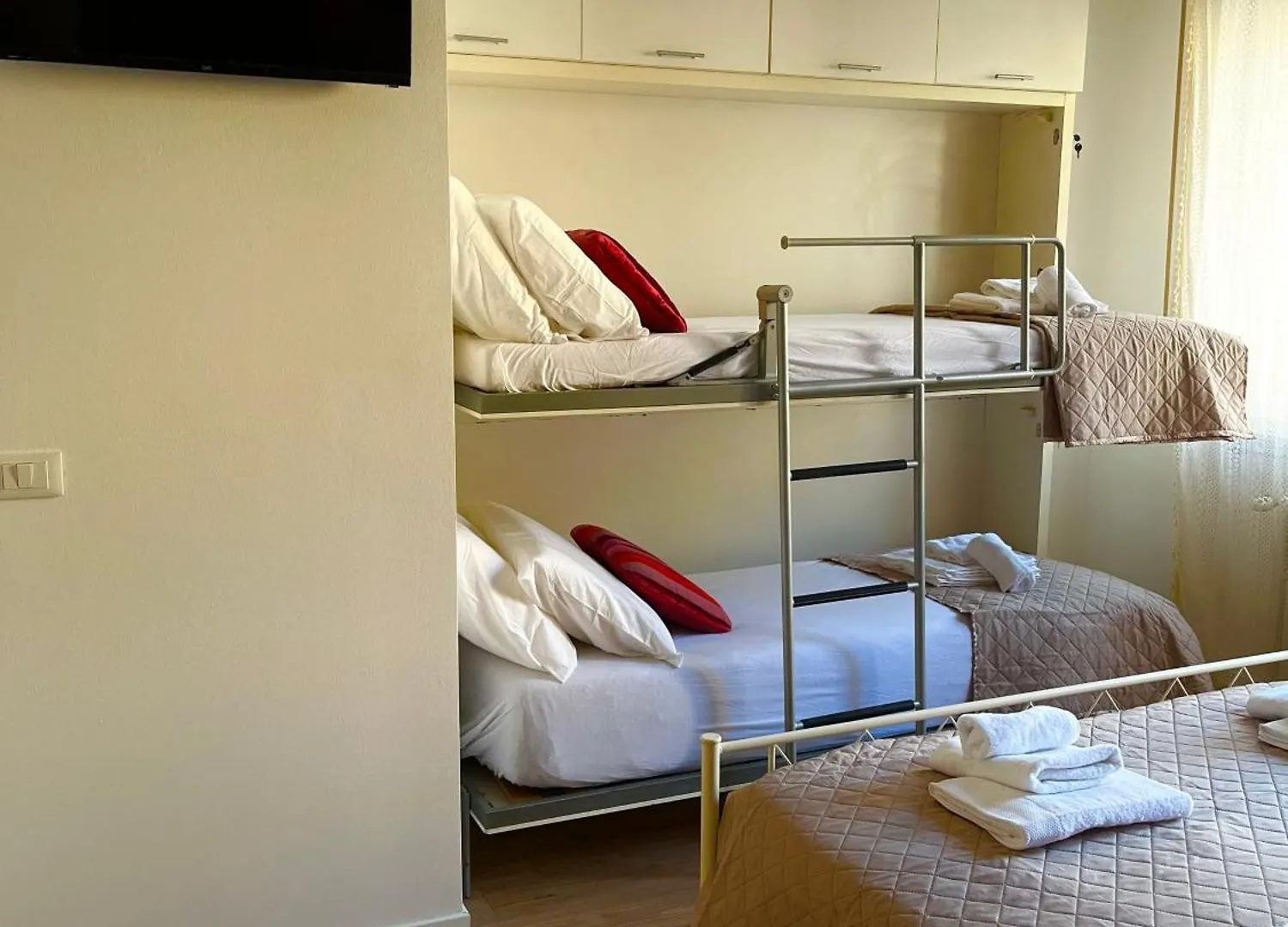 Sea Breeze Suites 리보르노 0*,  이탈리아